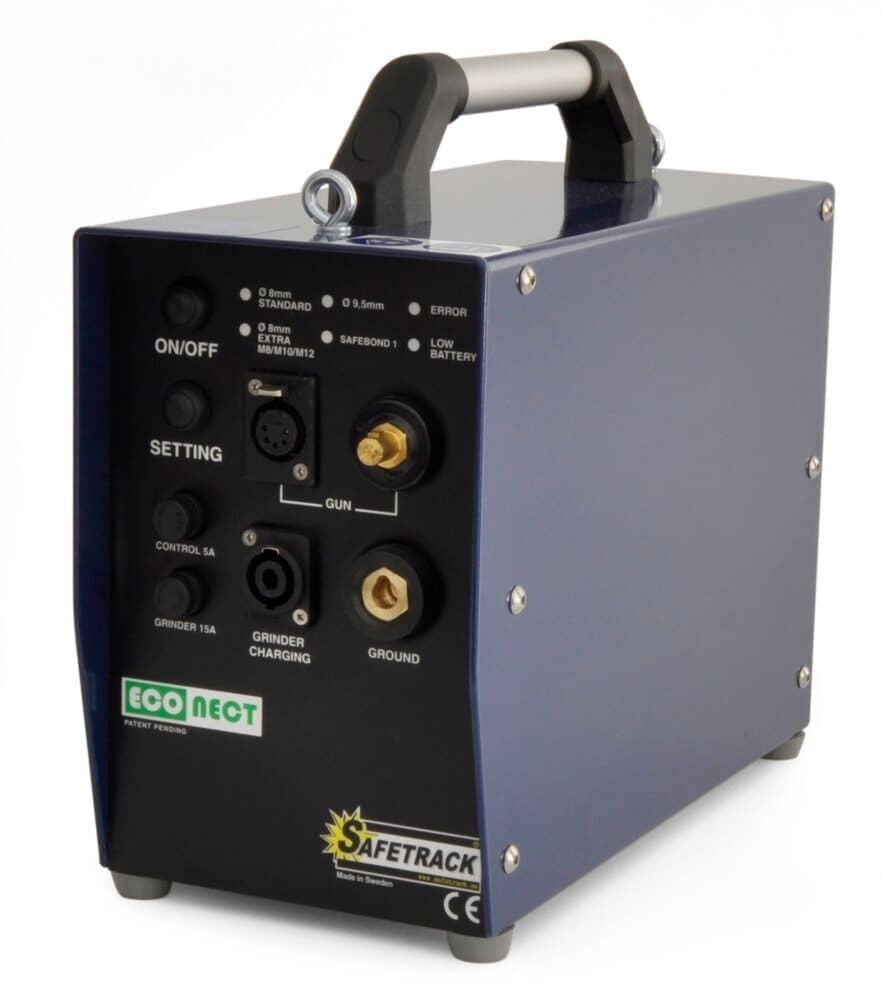 Portable welding unit with handle and connectors